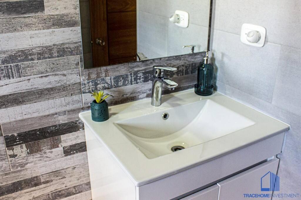 Sosúa 5 Star Villa Minutes From Airport And Beaches מראה חיצוני תמונה